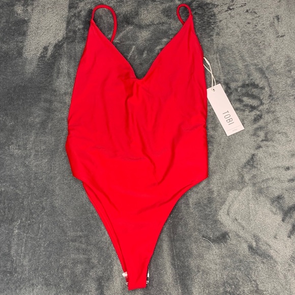 RED ONE PIECE - Picture 1 of 2